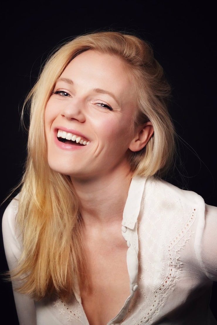 Emma Bell