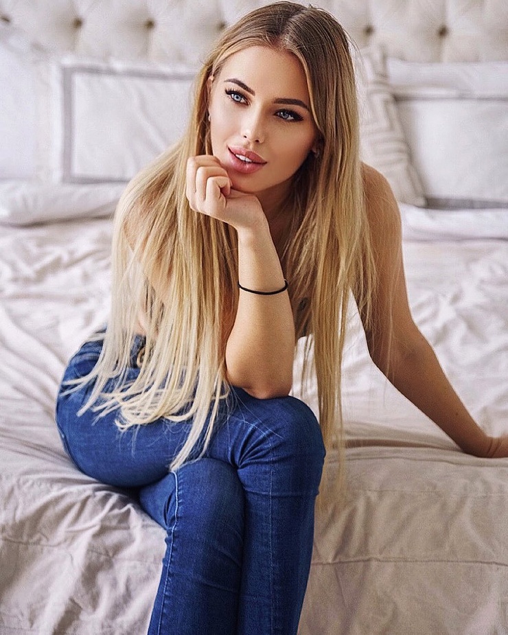 Kristyna Gorbunova Kristyna Gorbunova