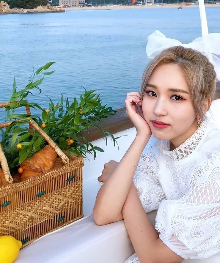 Myoui Mina