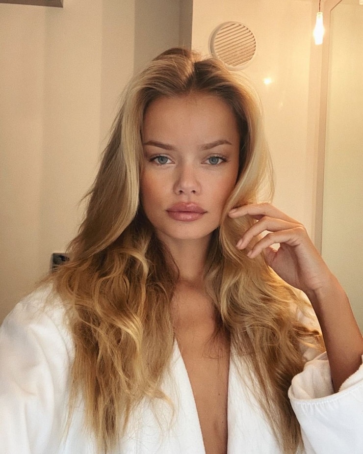 Frida aasen фото