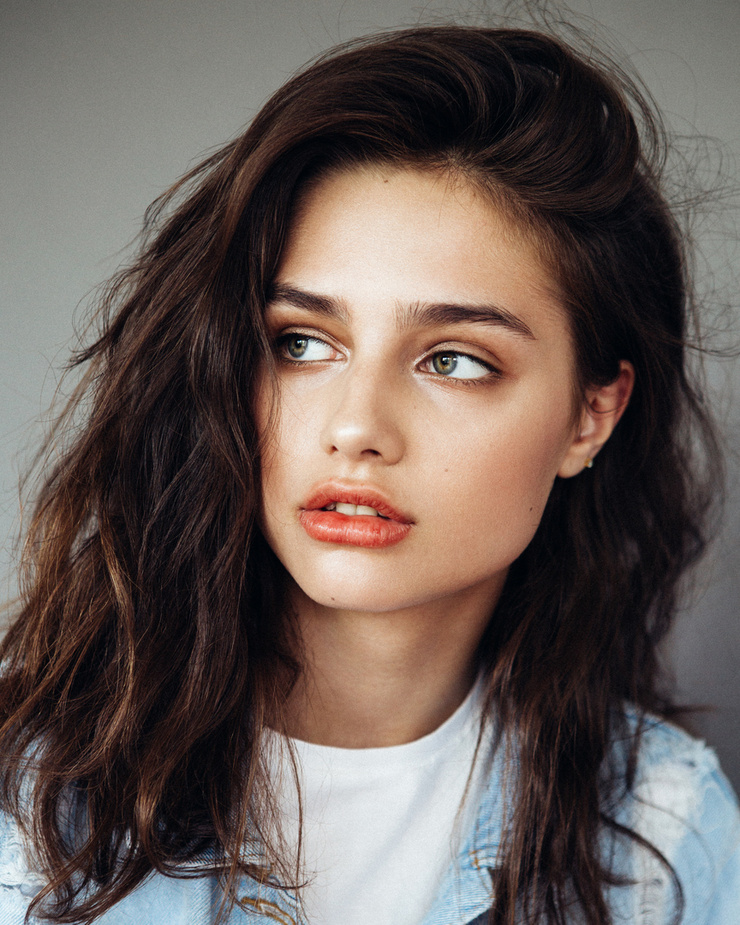 ANA ROSSOLOVICH