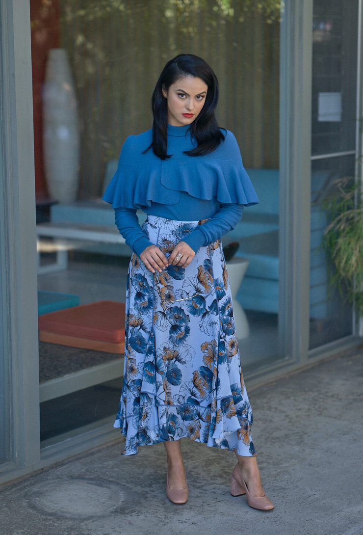 Camila Mendes