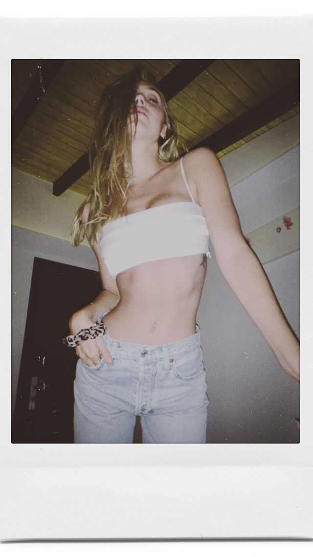 Alexis Ren