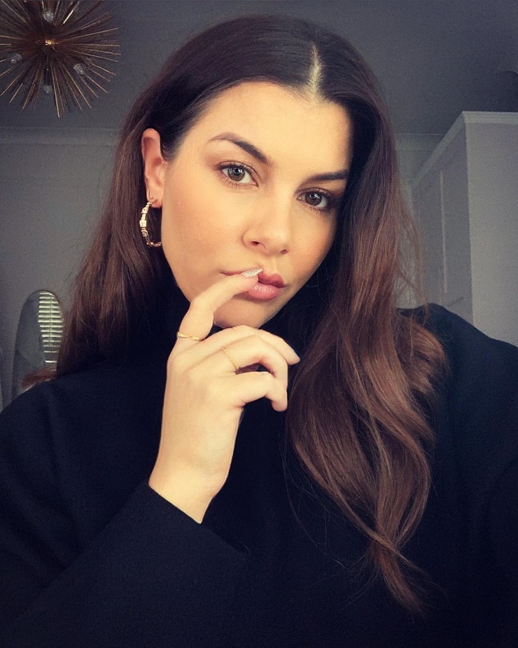 Imogen Thomas