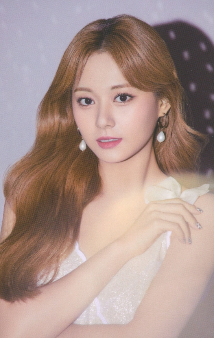Chou Tzu-yu (Tzuyu)