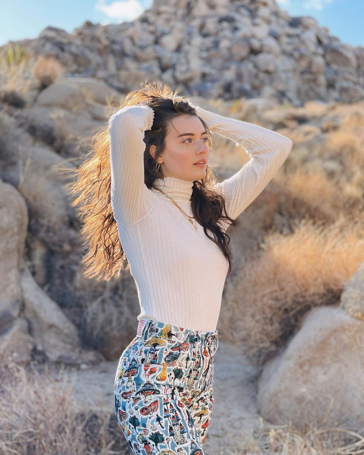 Jessica Clements Jessica Clements