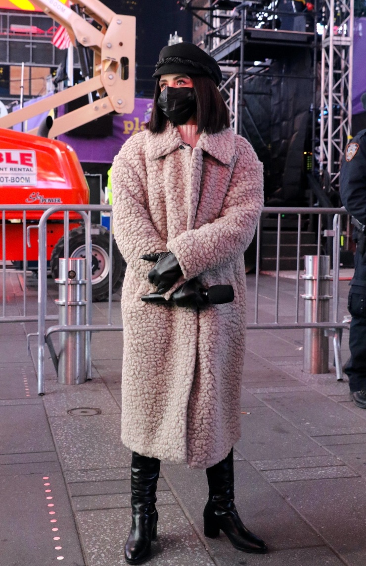 Lucy Hale