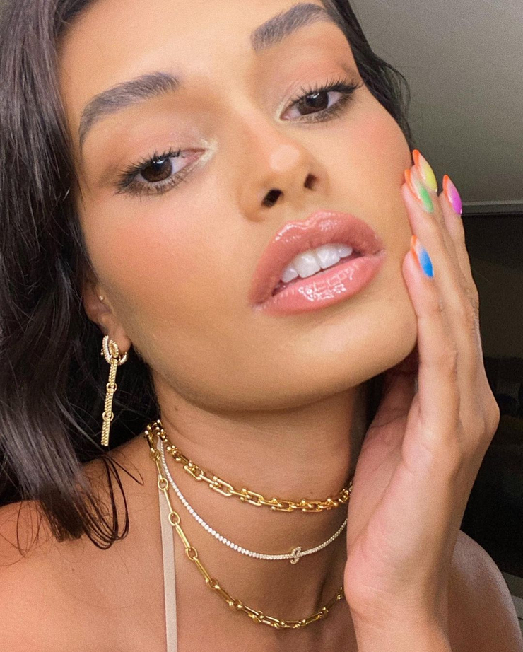 Gizele Oliveira Gizele Oliveira