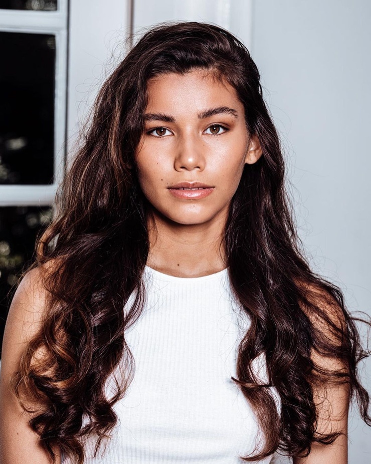 Lois Delinyah