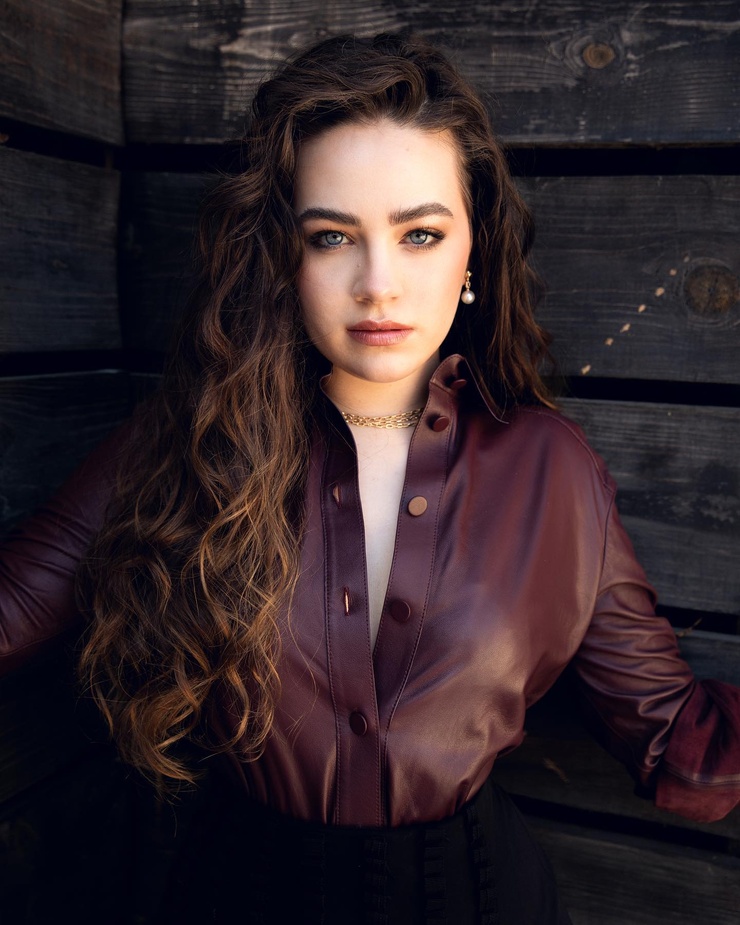 Picture of Mary Mouser