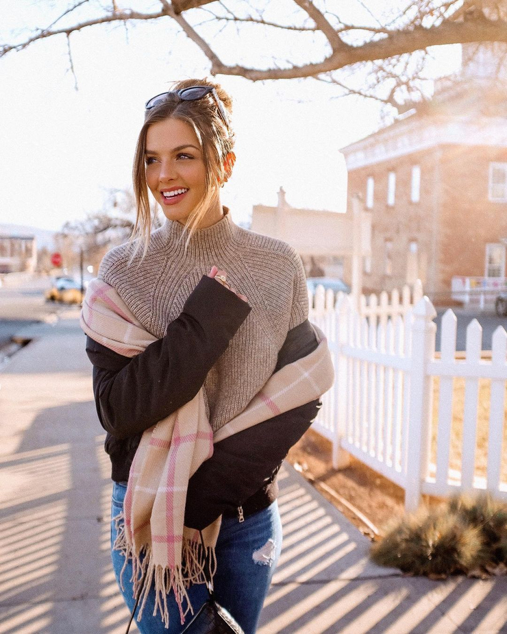 Marina Laswick Marina Laswick