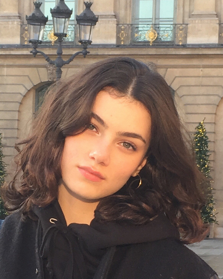 Zoïa Mossour Zoïa Mossour