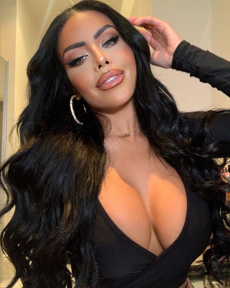 Chloe Saxon Chloe Saxon