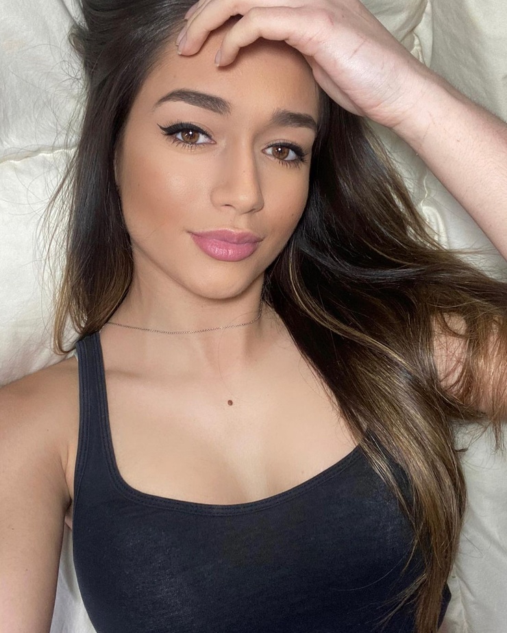 Cintya Roldan Cintya Roldan