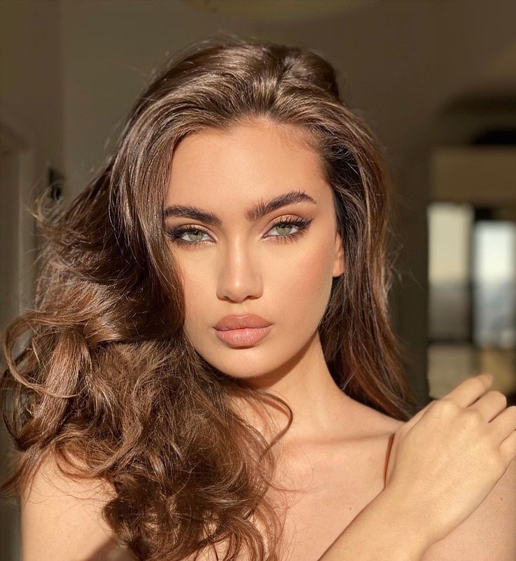 Ana Elena Balosu