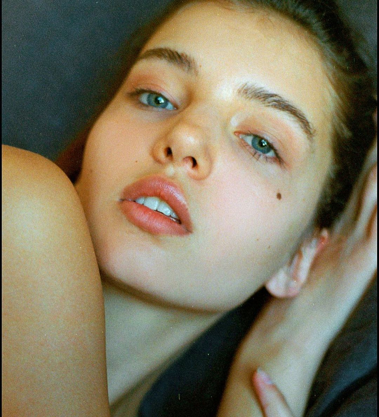 ANNA VIVCHAR ANNA VIVCHAR