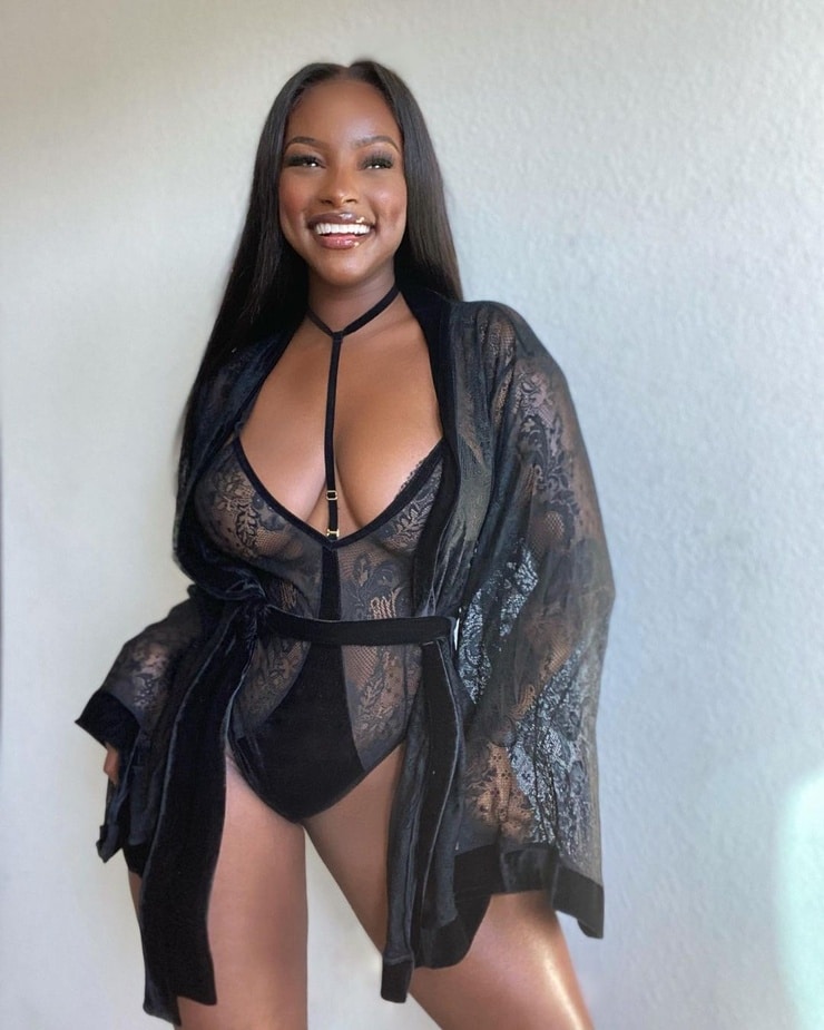 Savannah Perkins Savannah Perkins