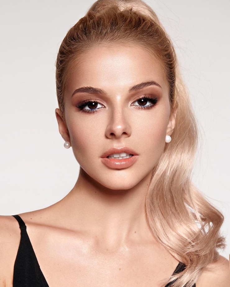 Angelina Aisman