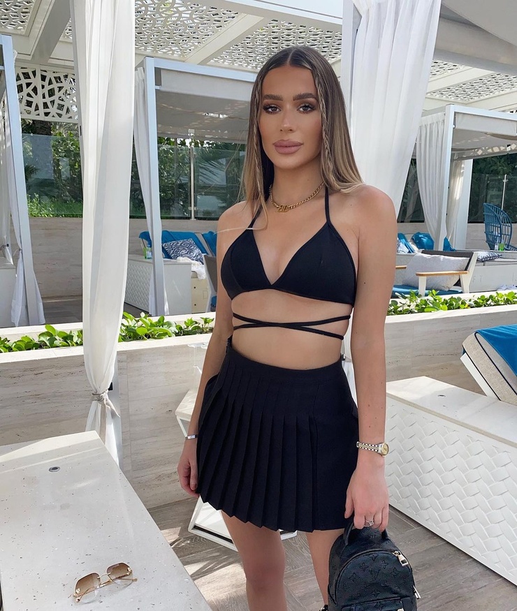 Demi Sims