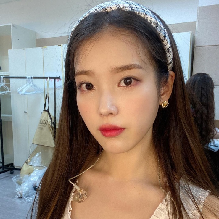 IU IU