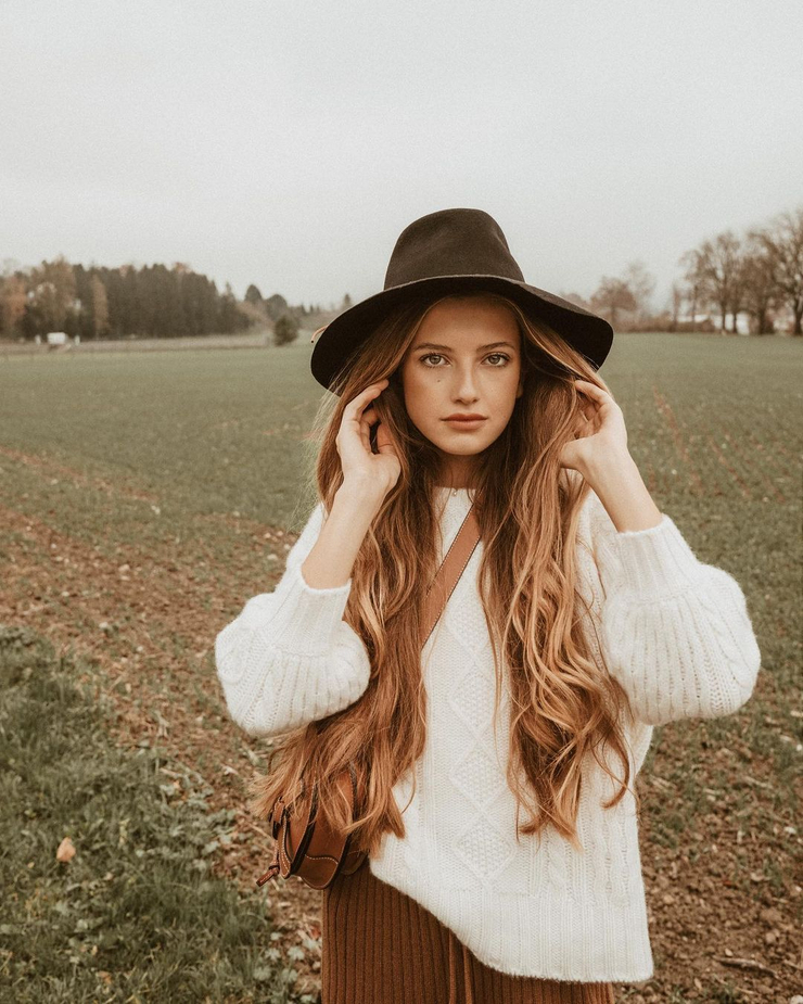 Zoë Pastelle Holthuizen