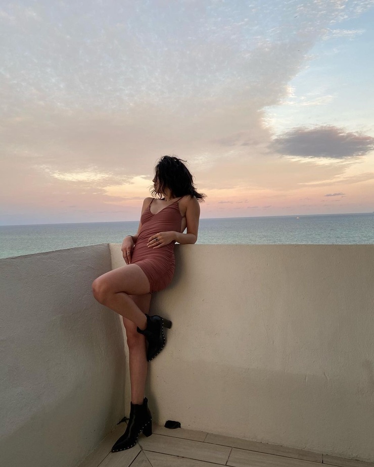 Alexa Mansour Alexa Mansour