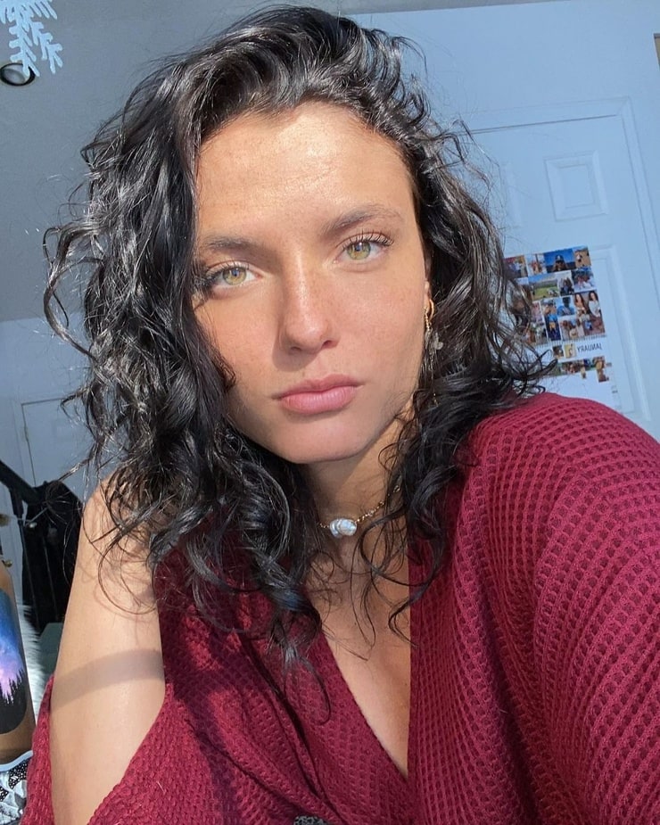 Jade Chynoweth Picture