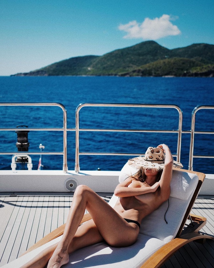 Josephine Skriver Josephine Skriver