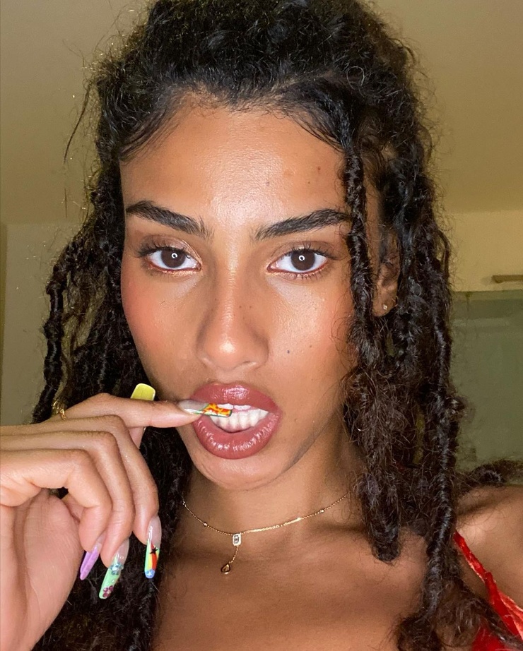 Imaan Hammam Imaan Hammam