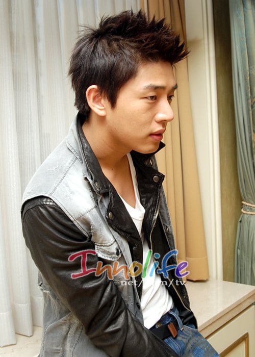 Ah In Yoo