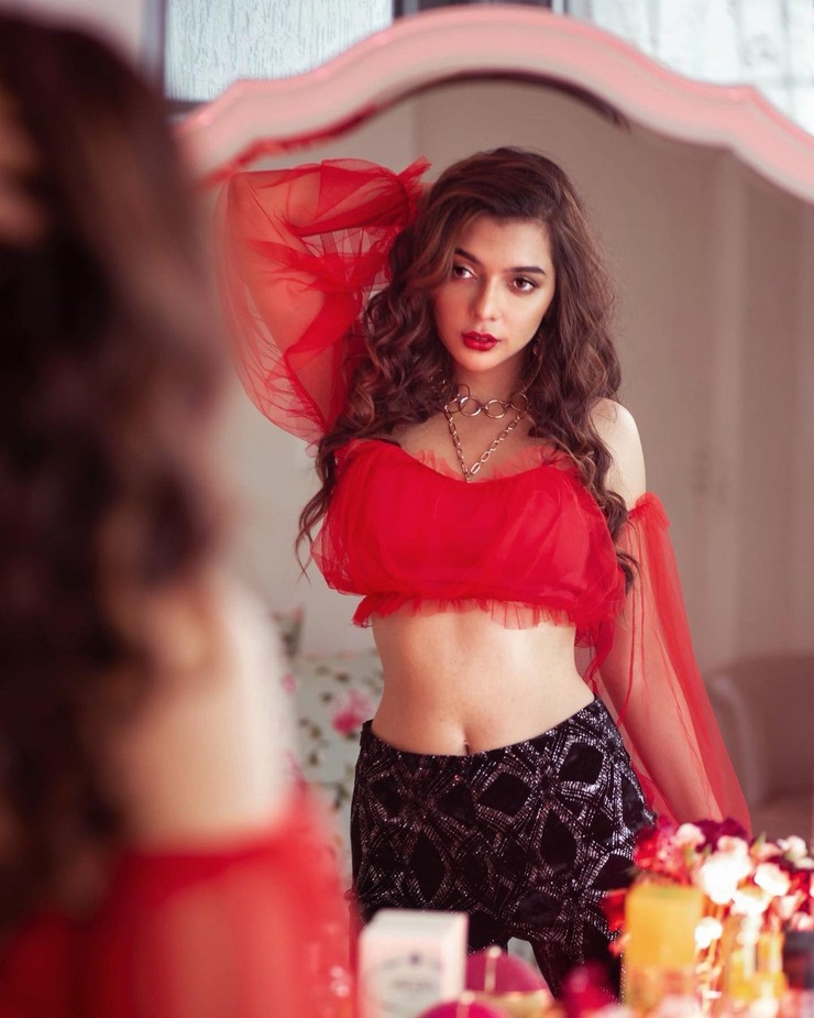 Ruhi Singh