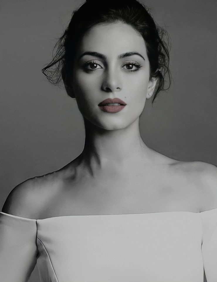 Picture of Emeraude Toubia