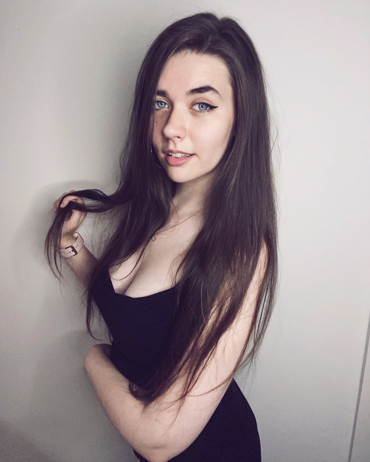 Angelika Seleznova Angelika Seleznova