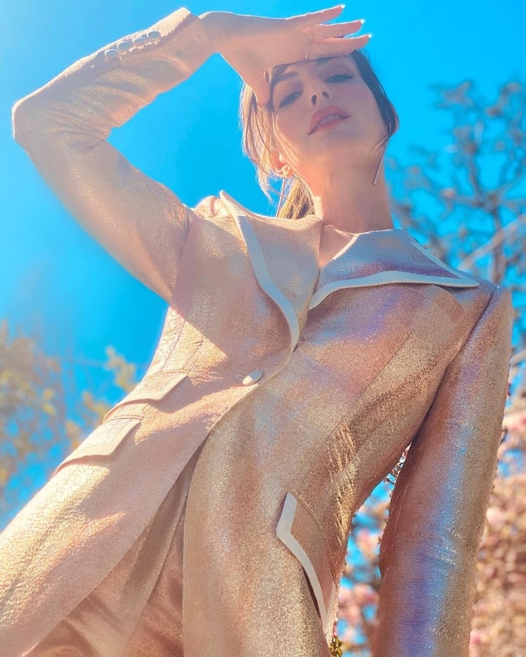 Anne Hathaway Anne Hathaway