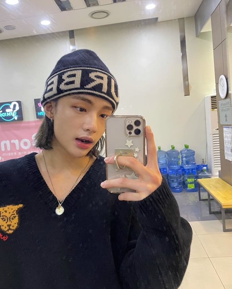 Hyun-Jin Hwang