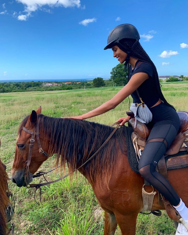 Cindy Bruna Cindy Bruna