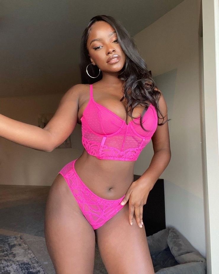 Savannah Perkins