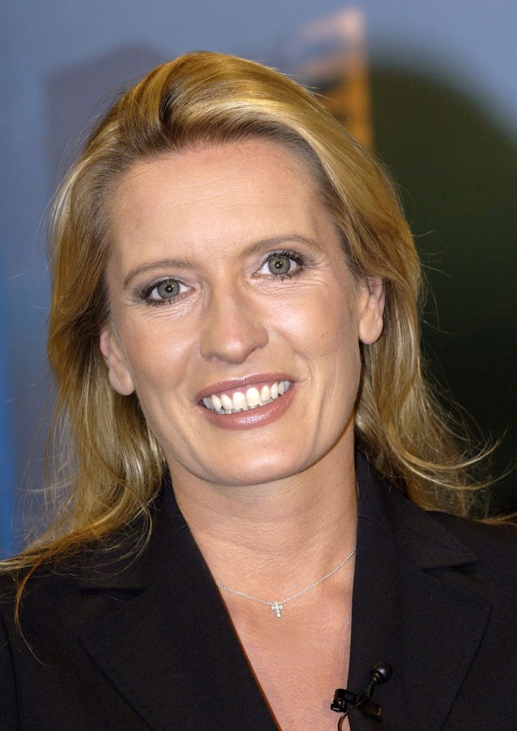 Claudia Kleinert Claudia Kleinert