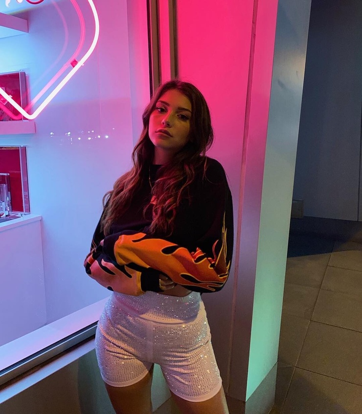Bella Azzata