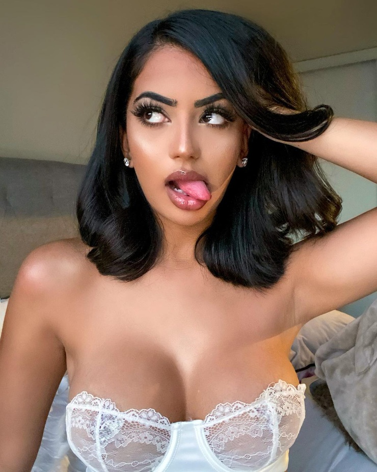 Aneeqa Farid Aneeqa Farid