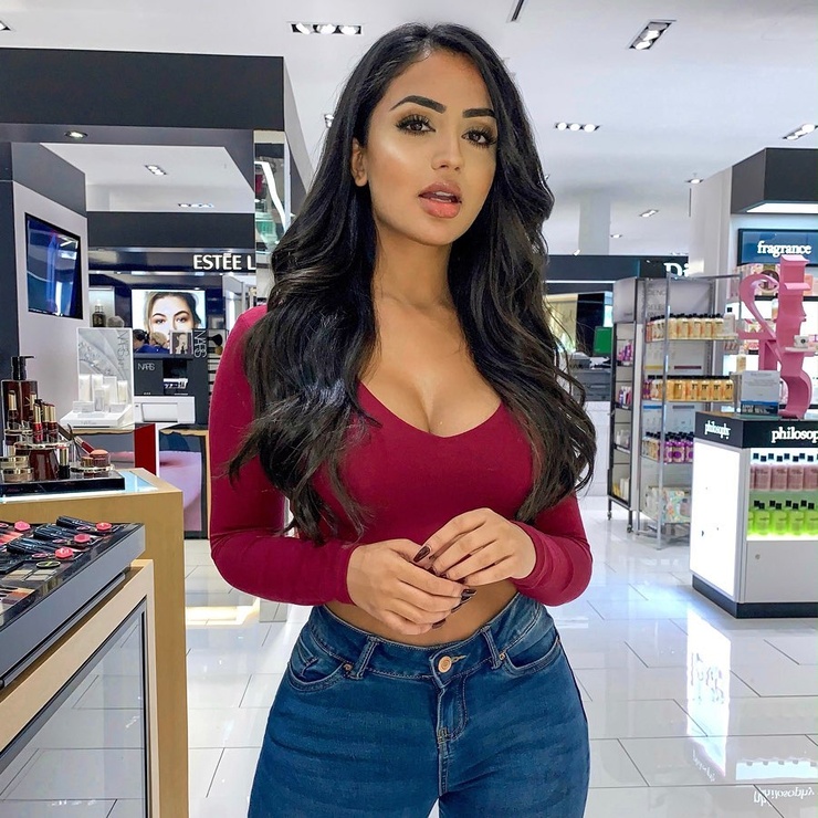 Aneeqa Farid Aneeqa Farid