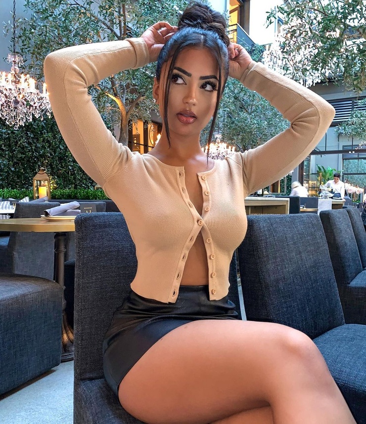 Aneeqa Farid Aneeqa Farid