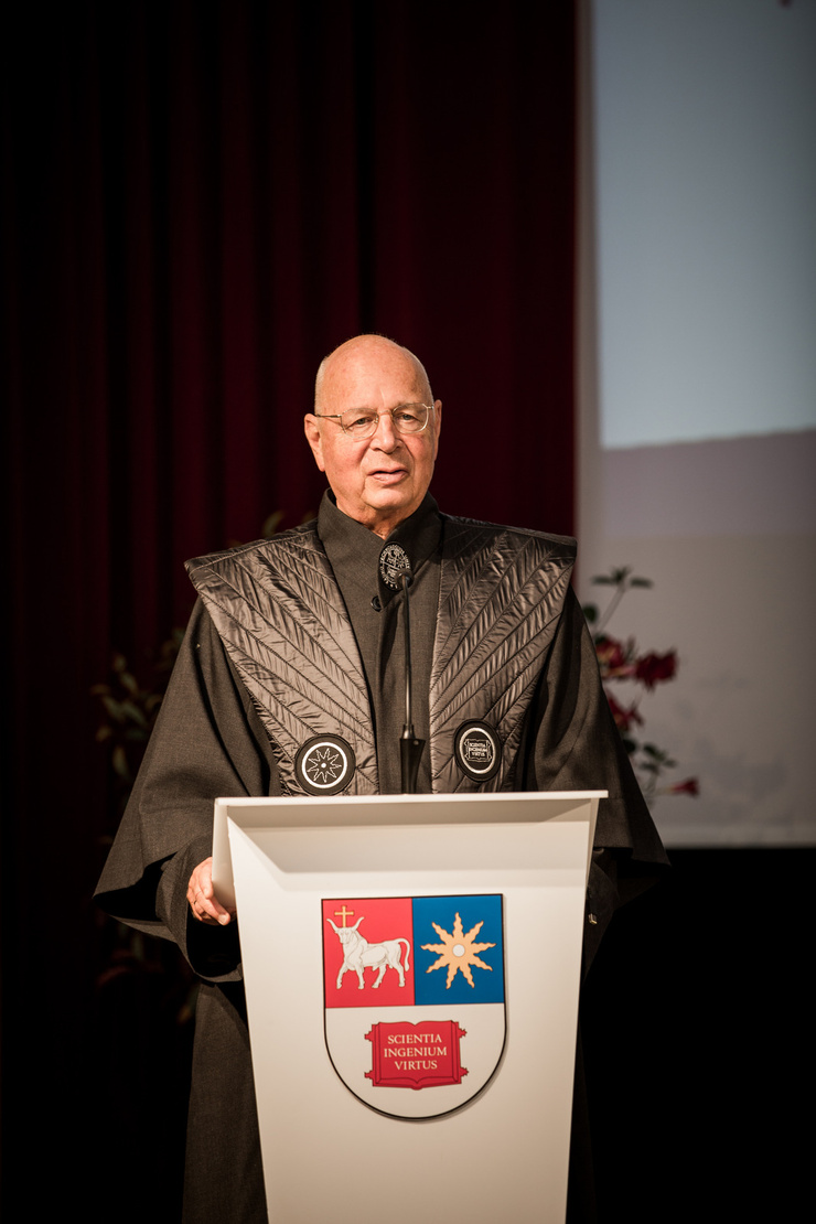 Klaus Schwab