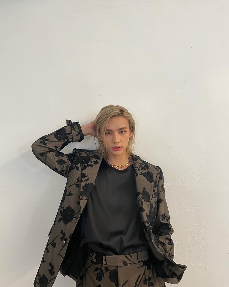 Hyun-Jin Hwang Hyun-Jin Hwang