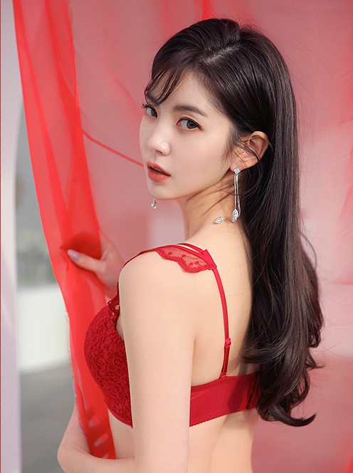 Lee Chae Eun Lee Chae Eun