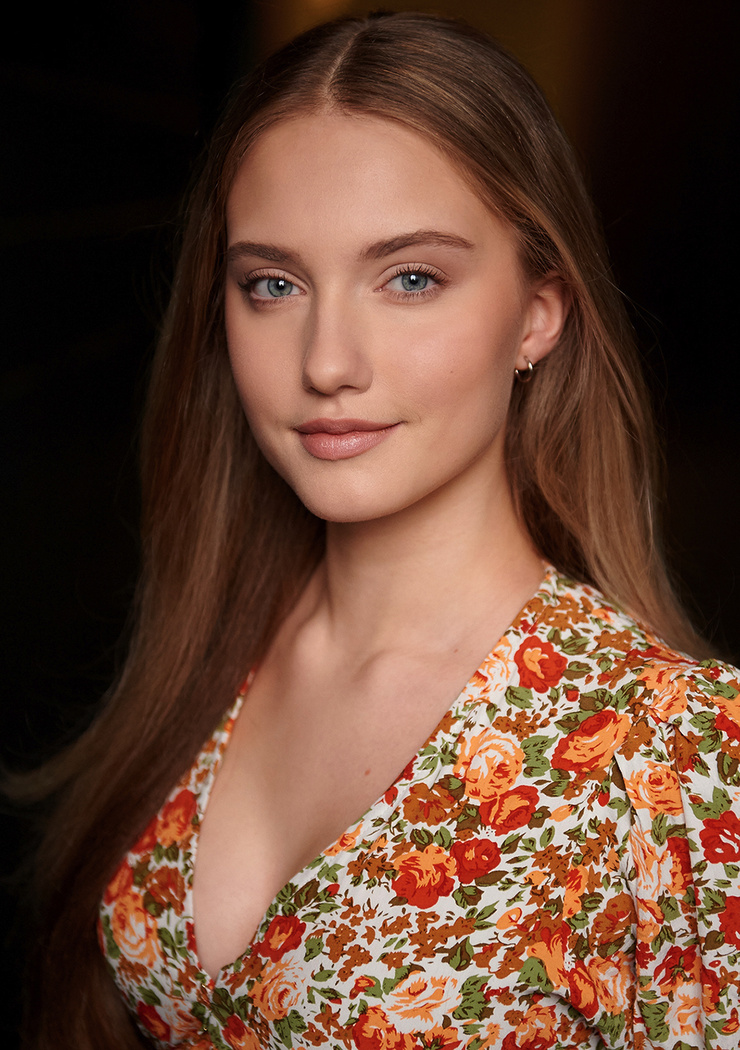 Nicole Volossetski