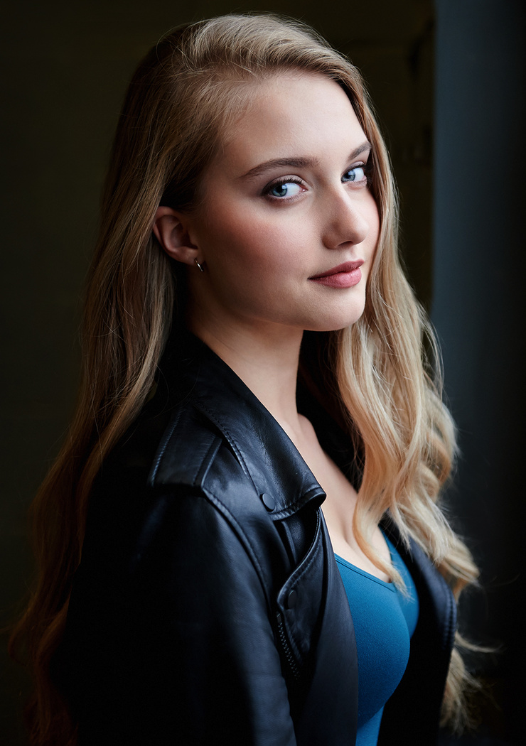 Nicole Volossetski