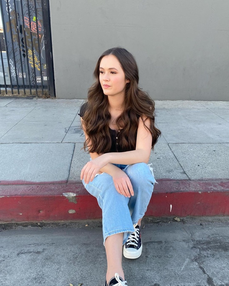 Olivia Sanabia Olivia Sanabia