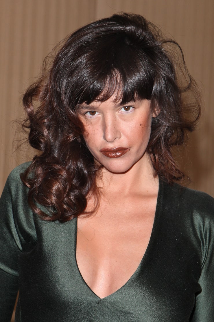 paz de la huerta teeth