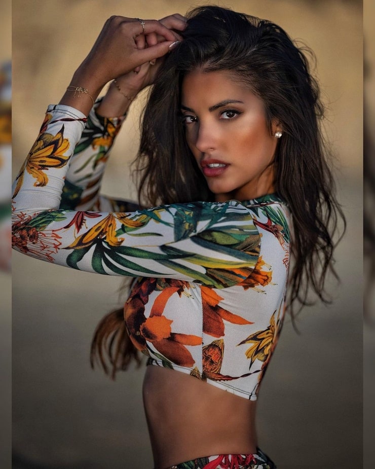 Sabrina Calvo Sabrina Calvo